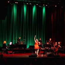 Review: Jessica Vosk Brings Music and Mirth to Berklee Performance Center With SLEIGH