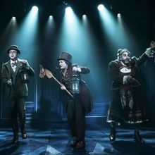 Review Roundup: DRACULA, A COMEDY OF TERRORS at Menier Chocolate Factory