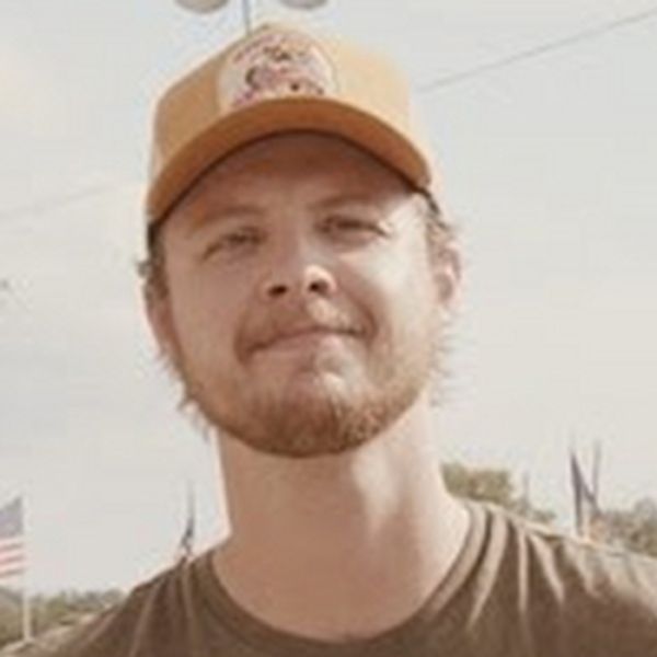 Video: Miles Miller Debuts Music Video for New Song 'Highway Shoes' Photo