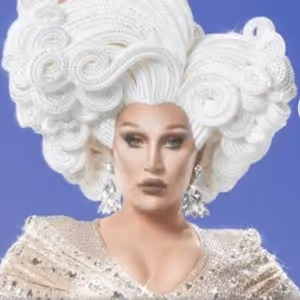 Video: Watch the Trailer for DEAR VIV Documentary Honoring The Vivienne