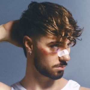 Dan Aura Kickstarts Long-Awaited New Era With Bittersweet Heartbreak Anthem…