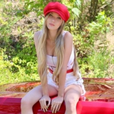Heavenly Reyna Releases Acoustic Version of Upcoming Single 'EXIT'