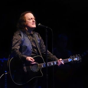Interview: TOMMY JAMES Talks Career and Show at PNC Arts Center on 5/28
