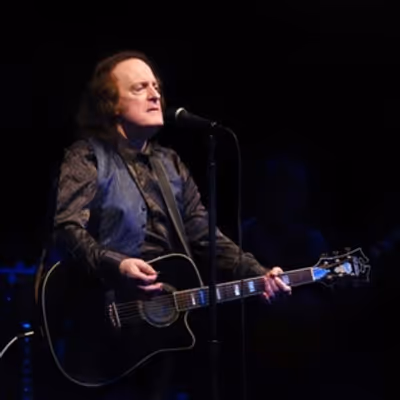 Interview: TOMMY JAMES Talks Career and Show at PNC Arts Center on 5/28