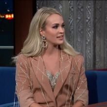 VIDEO: Carrie Underwood Talks About Her First Time on a Plane on THE LATE SHOW WITH S
