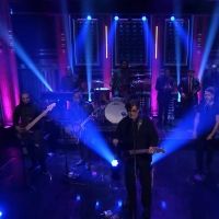 VIDEO: Watch Robbie Robertson Perform 'Let Love Reign' on THE TONIGHT SHOW WITH…