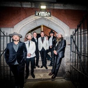 Old Crow Medicine Show to Embark on Intimate Concert Tour