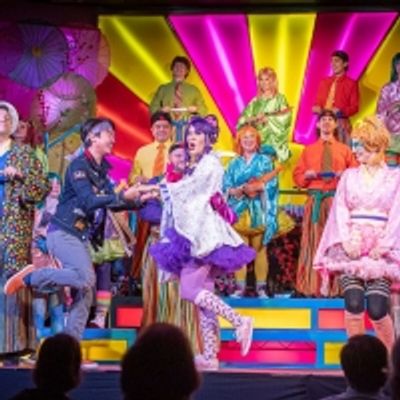 Review: THE MIKADO Presented as a Thoroughly Entertaining Hip Update of Gilbert and Sullivan's Classic Spoof of British Nobility and Politics