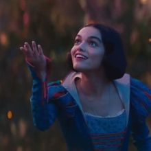 Video: Rachel Zegler Sings in New SNOW WHITE Trailer