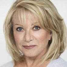 Elaine Paige Will Receive Special Award at Olivier Awards 2026