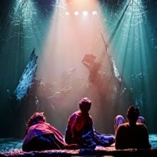 BWW Review: THE OCEAN AT THE END OF THE LANE, Duke Of York's Theatre