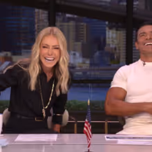 Kelly Ripa Reacts to Mark Consuelos' All-White Outfit on LIVE
