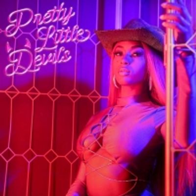 Reyna Roberts Releases New Song 'Pretty Little Devils'