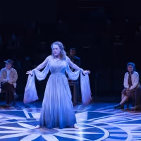 BWW Review: SEAGULL at Steppenwolf Theatre Company