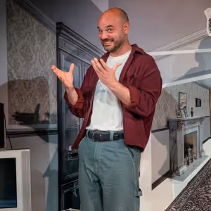 Review: INSANE ASYLUM SEEKERS, Bush Theatre