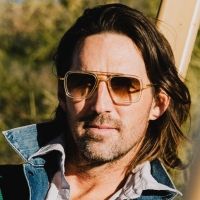 Jake Owen Earns Tenth Career #1 With 'Best Thing Since Backroads'