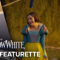 Video: Rachel Zegler and Gal Gadot Talk SNOW WHITE's Legacy in New Featurette Video