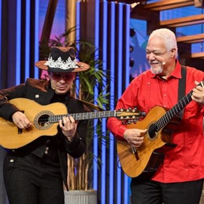 Video/Photos: BUENA VISTA SOCIAL CLUB Serenades Ana Navarro in Surprise Performance on THE VIEW