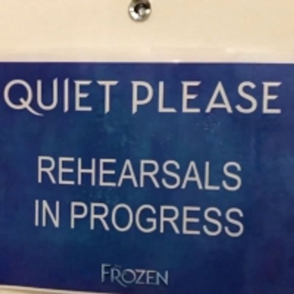TV: Go Inside Rehearsals with the Australian Cast of FROZEN! - Broadway Theater Video