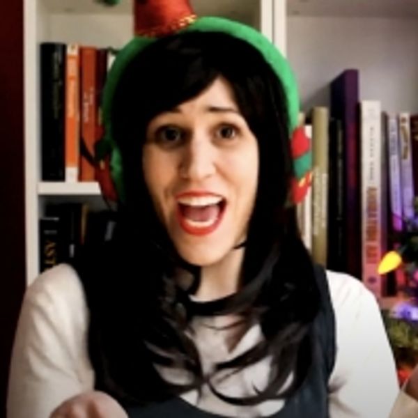 VIDEO: Former Mirvish Staff Member Sings 'All I Want For Christmas is You...to Socially Distance!' - Broadway Theater Video