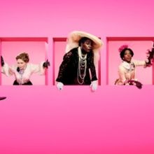 Full Cast Set For THE IMPORTANCE OF BEING EARNEST at the National Theatre