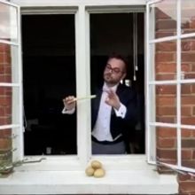 Alfonso Casado dirige 'Thank you, baked potato' con Matt Lucas