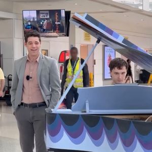 Video: Jeremy Jordan Gives Surprise JUST IN TIME Performance at the Newark Airport