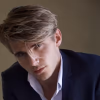 Multi-Talented Sensation Twan Kuyper Joins The Press House as Client