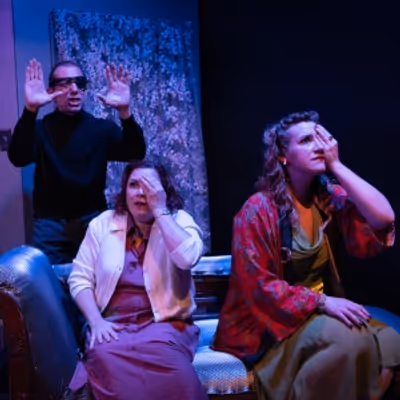 Review: A BRIGHT ROOM CALLED DAY at The DC Arts Center