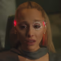 Video: Ariana Grande Recruits Evan Peters For ETERNAL SUNSHINE-Inspired Video Video