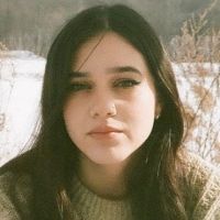 Juliana Madrid Releases New Single 'Astronaut'