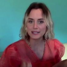 VIDEO: Taylor Schilling Talks About Her MONSTERLAND Makeup on LATE NIGHT WITH SETH ME