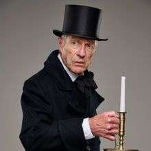 Interview: Will Lyman Talks Playing Scrooge in Commonwealth Shakespeare Company's A C