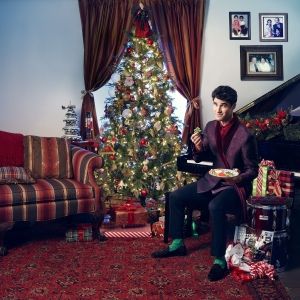 Review: A VERY DARREN CRISSMAS Tour Brings Music and Fun to Emerson Colonial Theatre