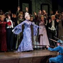 Review: LA FILLE DU REGIMENT, Royal Ballet And Opera