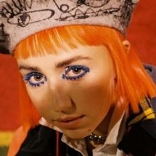 Amelia Moore Shares New Single 'Moves'