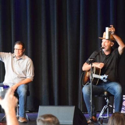 Review: TREY JOHNSON at MAD House 101 Restaurant & Bar