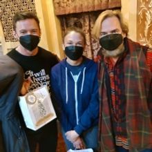 Photo: Hugh Jackman & Sutton Foster Receive Ornaments from Artist Christopher Radko