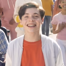 Photos: Netflix Debuts First Look at 13: THE MUSICAL Film Adaptation
