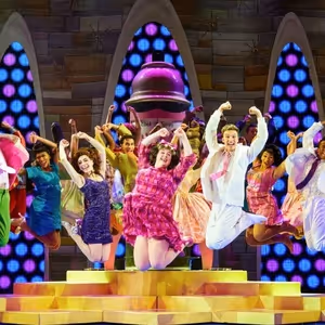 HAIRSPRAY Tour Sues Production Group After Broken Sprinkler Causes Damage