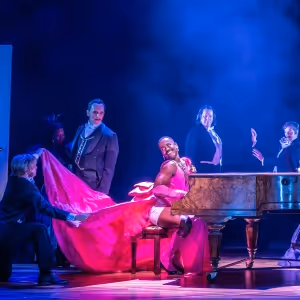 Review: THE IMPORTANCE OF BEING EARNEST, National Theatre