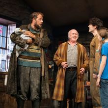 A History of Animals on Stage