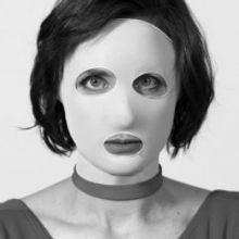 En Skruvad Komedi Om Identitet Och Könsroller – Nordenpremiär För Vem är Schmit