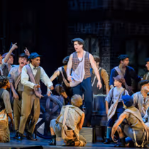 Review: DISNEY'S NEWSIES at Starlight Theater