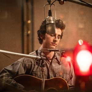 Video: A COMPLETE UNKNOWN Featurette Spotlights Live Singing on Set