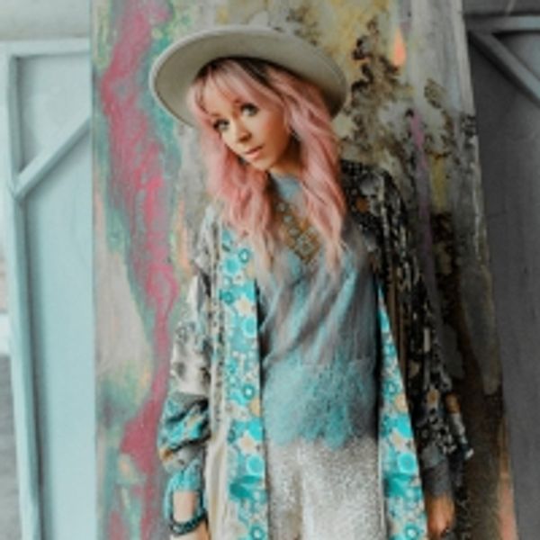 Lindsey Stirling Announces 2021 Artemis U.S. Tour Dates Photo