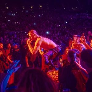 Video: IMAGINE DRAGONS: LIVE FROM THE HOLLYWOOD BOWL Concert Trailer