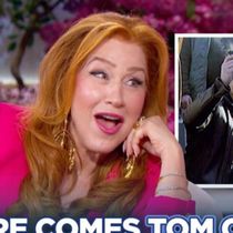 Lisa Ann Walter Recalls Working With Tom Cruise and Steven Spielberg
