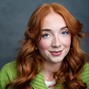 Interview: 'I Love Everything About Her!' : Actor Laura Dawkes on Her West End…