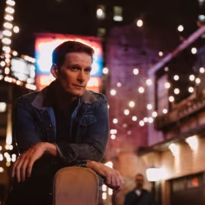 Patrick Davis Unveils New Song 'Red Wine (Your Way Through It)'